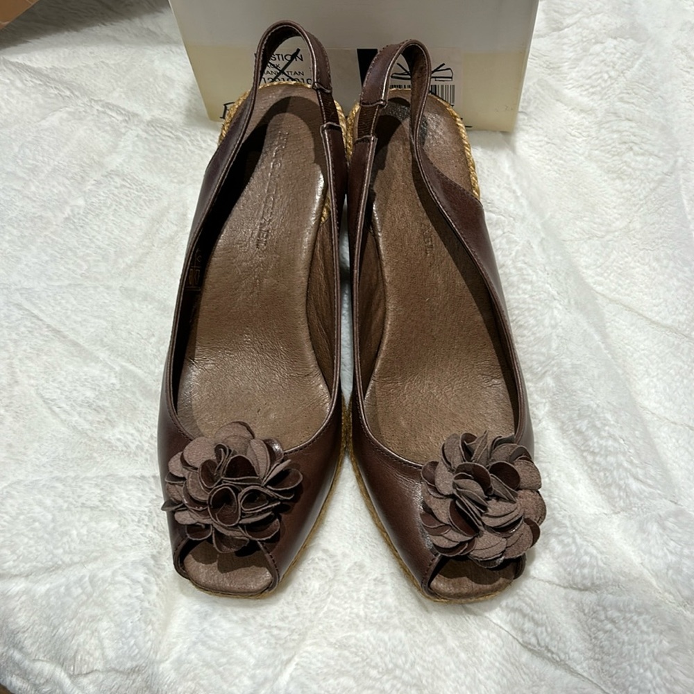 Brand New Eric Michael Leather Wedges with Rosette in size 36 European 6 US